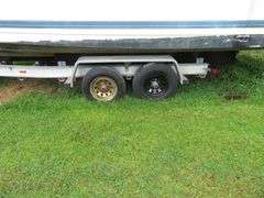 BAYLINER  28 foot CIERRA with gasoline Inboard Engine, with Cabin, Galley & Dining Area, Toilet, Electronics, Accessories,