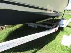 1990  SHAMROCK  PILOT HOUSE, Inboard gasoline engine, boat in very good condition, look at all photos, Hull ID - SHA02775J990, with galvanized boat trailer