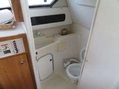 BAYLINER  28 foot CIERRA with gasoline Inboard Engine, with Cabin, Galley & Dining Area, Toilet, Electronics, Accessories,