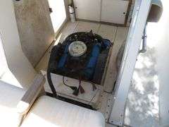 1990  SHAMROCK  PILOT HOUSE, Inboard gasoline engine, boat in very good condition, look at all photos, Hull ID - SHA02775J990, with galvanized boat trailer