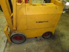 TOWMOTOR Warehouse Forklift