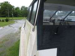 BAYLINER  28 foot CIERRA with gasoline Inboard Engine, with Cabin, Galley & Dining Area, Toilet, Electronics, Accessories,