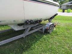GLOUCESTER  22 foot SAILBOAT, Very good condition, Hull ID  GY100887ML485, with LONG Galvanized self adjusting trailer