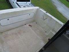 BAYLINER  28 foot CIERRA with gasoline Inboard Engine, with Cabin, Galley & Dining Area, Toilet, Electronics, Accessories,
