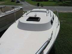 GLOUCESTER  22 foot SAILBOAT, Very good condition, Hull ID  GY100887ML485, with LONG Galvanized self adjusting trailer