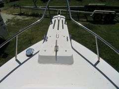 1990  SHAMROCK  PILOT HOUSE, Inboard gasoline engine, boat in very good condition, look at all photos, Hull ID - SHA02775J990, with galvanized boat trailer