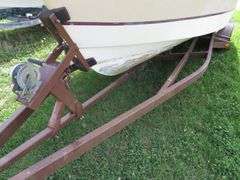 BAYLINER - CABIN BOAT & TRAILER