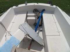 GLOUCESTER  22 foot SAILBOAT, Very good condition, Hull ID  GY100887ML485, with LONG Galvanized self adjusting trailer
