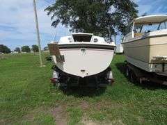 GLOUCESTER  22 foot SAILBOAT, Very good condition, Hull ID  GY100887ML485, with LONG Galvanized self adjusting trailer