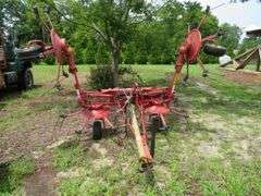 NEW HOLLAND Four Basket Hay Tedder - Very Good Condition
