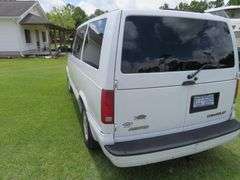 1995 CHEVROLET  ASTRON VAN, runs and drives, mileage showing 184,223, VIN  1GNDM19X55B114686