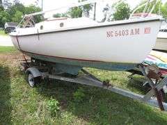 COM PAC SAIL BOAT