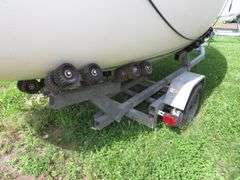 GLOUCESTER  22 foot SAILBOAT, Very good condition, Hull ID  GY100887ML485, with LONG Galvanized self adjusting trailer