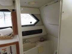 BAYLINER  28 foot CIERRA with gasoline Inboard Engine, with Cabin, Galley & Dining Area, Toilet, Electronics, Accessories,