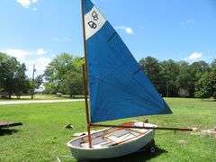 8 foot SAILING DINGY with OARS