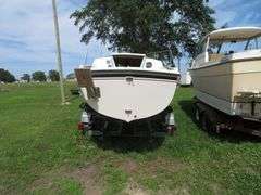 GLOUCESTER  22 foot SAILBOAT, Very good condition, Hull ID  GY100887ML485, with LONG Galvanized self adjusting trailer