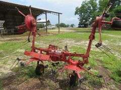 NEW HOLLAND Four Basket Hay Tedder - Very Good Condition