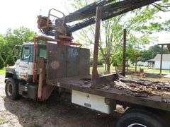 1994 MACK  Tandem Axle LOG TRUCK with PRENTICE Knuckle Boom Loader, Truck & Loader in excellent running condion, runs and operates as should, Truck VIN  1M2B209C8RM014438 - LOOK AT VIDEO & ALL PHOTOS POSTED