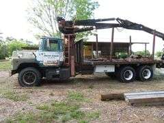 1994 MACK  Tandem Axle LOG TRUCK with PRENTICE Knuckle Boom Loader, Truck & Loader in excellent running condion, runs and operates as should, Truck VIN  1M2B209C8RM014438 - LOOK AT VIDEO & ALL PHOTOS POSTED