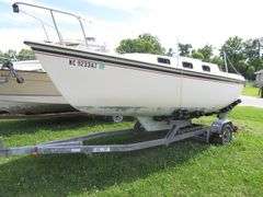 GLOUCESTER  22 foot SAILBOAT, Very good condition, Hull ID  GY100887ML485, with LONG Galvanized self adjusting trailer