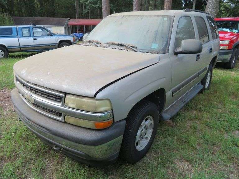 2005 CHEVROLET TAHOE, NEEDS BATTERY, CLEAN TITLE, RUNNING CONDITION UNKNOWN, WAS RUNNING WHEN PARKED ON OR BEFORE FEBRUARY 2024 - VIN #1GNEK13ZX5R214584 image