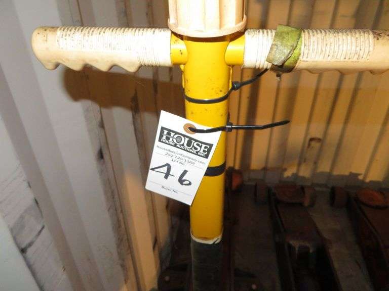 Extra Large Floor Jack image