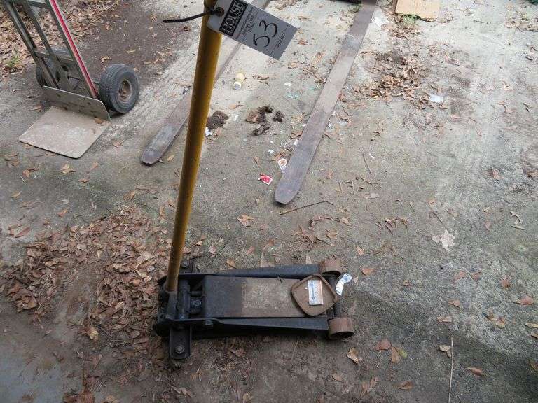 Floor Jack - working image