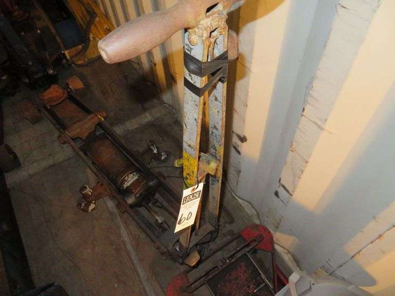 Extra Large Floor Jack image