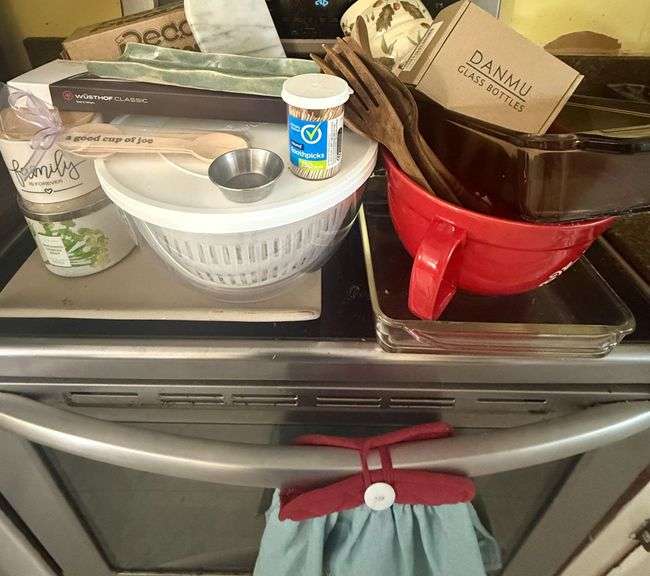 Miscellaneous  Kitchen Baking, Candles, Bowls, knife image