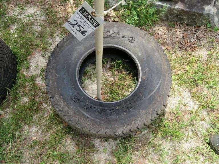 1 New Tire, RADAR LT285/75R16 image