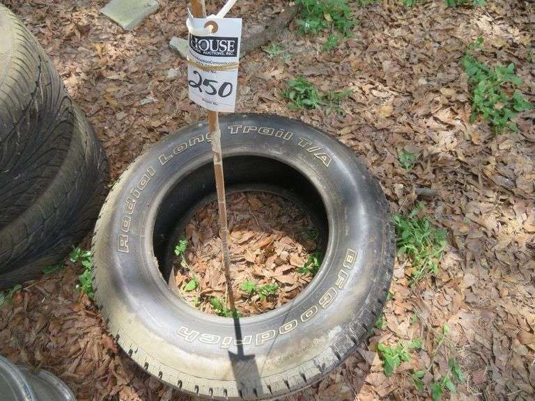 1  New BF GOODRICH Tire P265/70R17 image