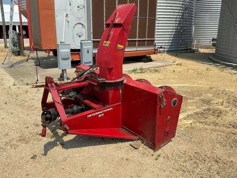 IH 80 Snow Blower, 7’, 2 stage, 540 pto, hyd. spout, 3pt. image