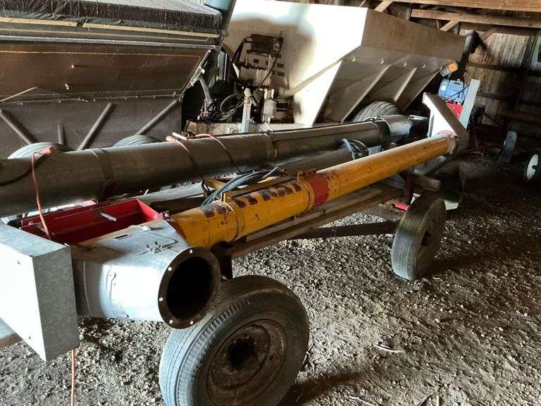 Mayrath 10’ x 8”Auger, 5 hp. Electric motor image
