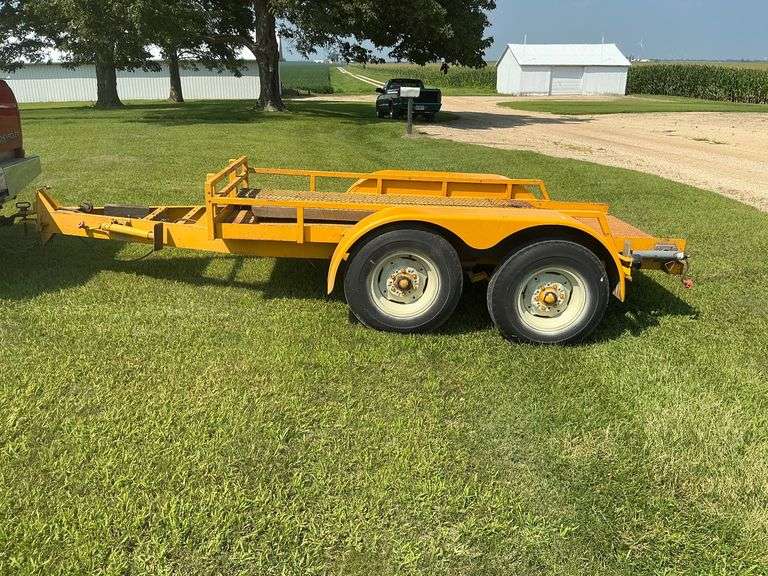 4 1/2 x 10 Tandem Trailer, with ramp & lights image
