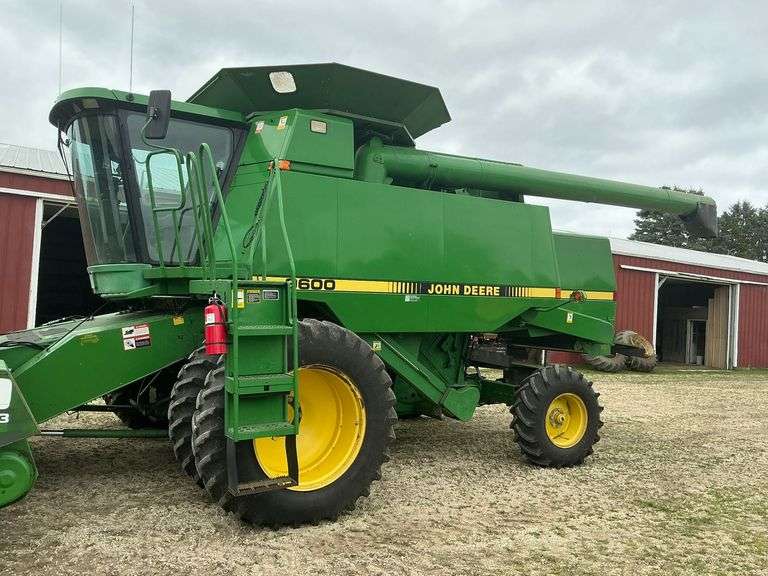 1996 JD 9600 Combine, 2WD, 3779 sep. hrs., 5662 engine hrs., bin extenension, image