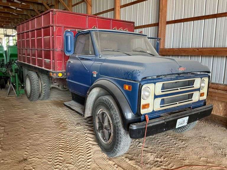 1968 Chevy 60 Grain Truck image