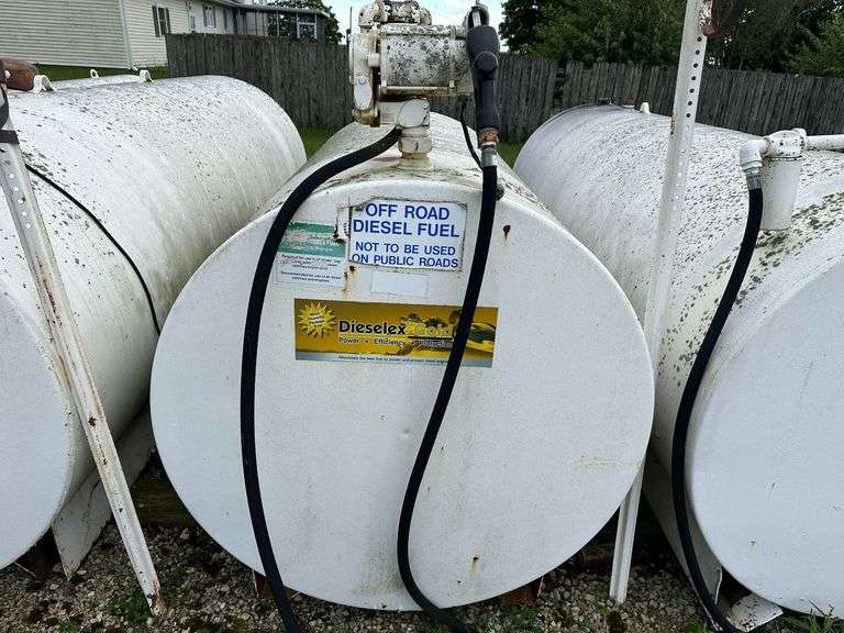 500 gal Diesel Fuel Tank w/electric pump image