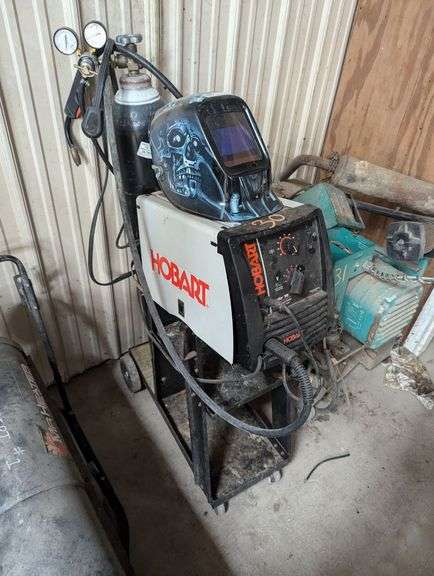 HoBart Handler 190 MIG Welder