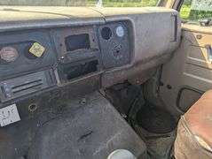 1987 S1900 International Truck, Model 1955, VIN: 1HSLRTVNXHH476480