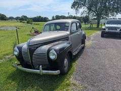 1940 Plymouth P10 Deluxe Sedan