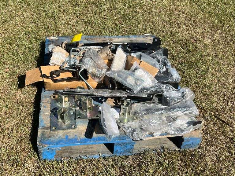 Lot - Assorted Vehicle Parts and Accessories image