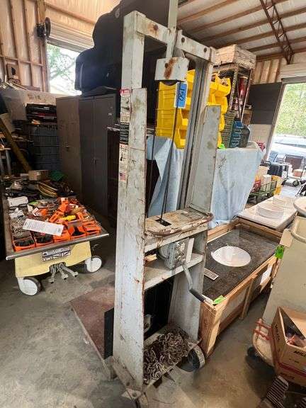 Regal MV60 Lift Mobile Crane with Fulton Mosinee K1550 Work Winch image