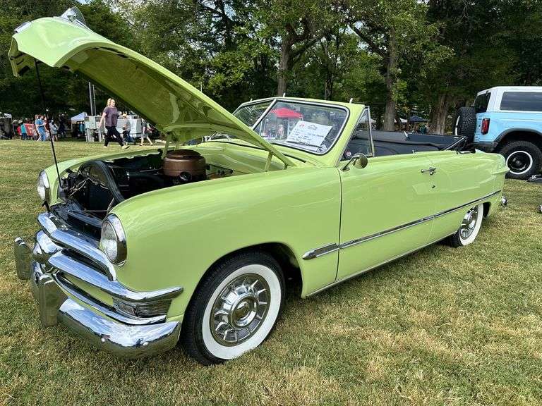 1950 Ford Custom Convertible - ESTATE CAR image