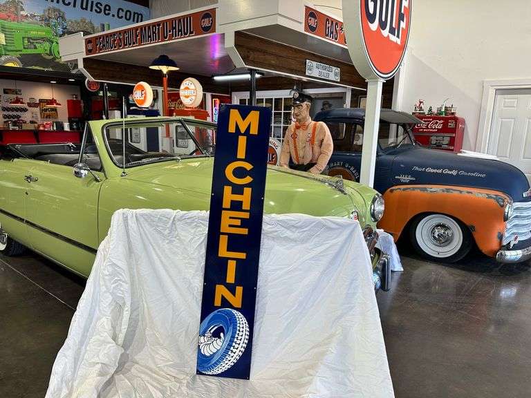 Porcelain steel "Michelin Tires" sign image