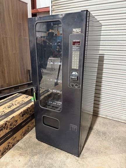 FSI 3132 Snack Vending Machine image