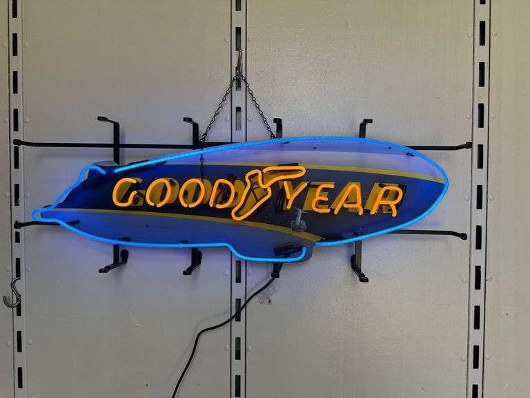 Neon "Goodyear Blimp" image