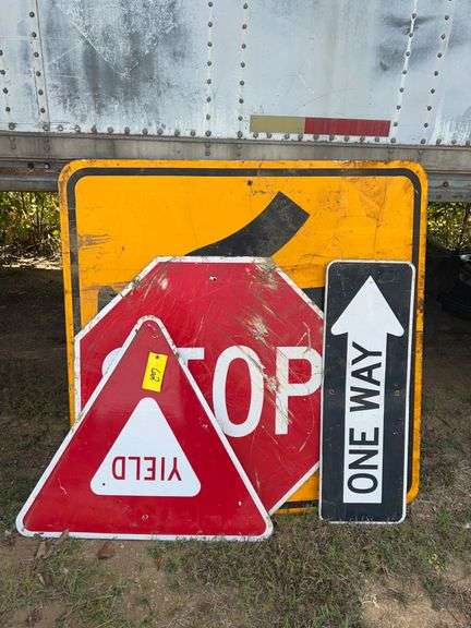 Lot - (4) Assorted Road and Traffic Signs image