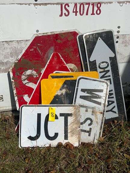 Lot - (10) Assorted Road and Traffic Signs image