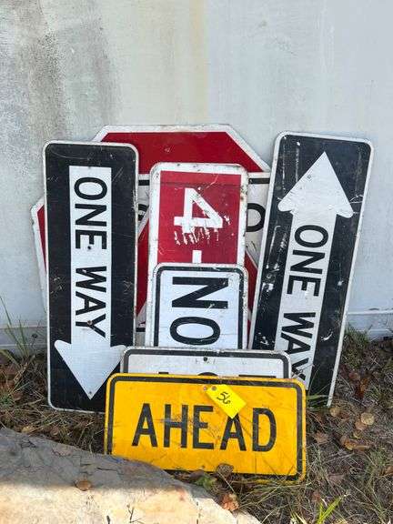 Lot - (12) Assorted Road and Traffic Signs image