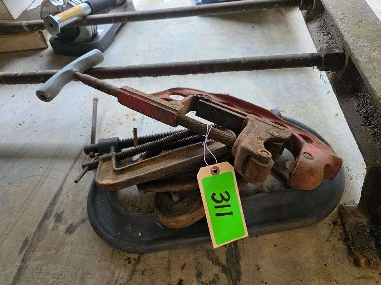 Lot - Pipe Cutter and C Clamps image